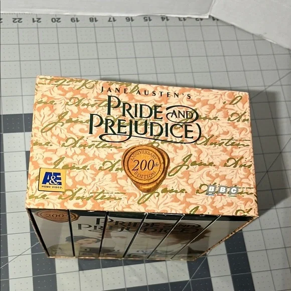 Pride and Prejudice VHS Box Set - Picture 5 of 11